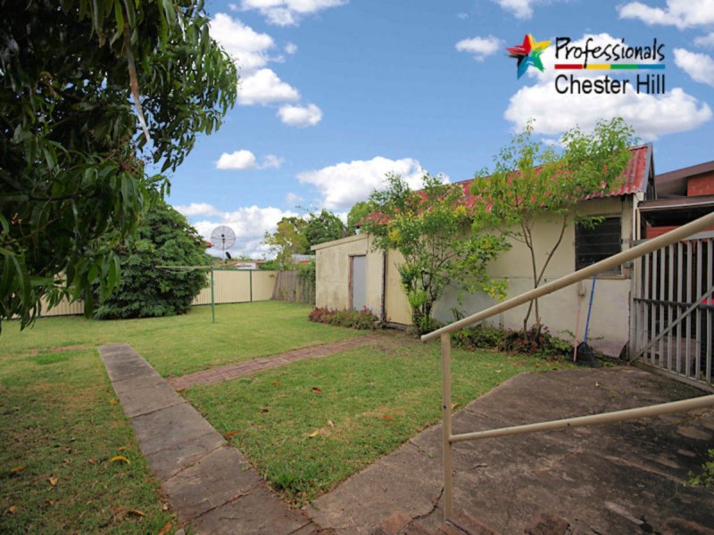 31 Hill Road, Birrong NSW 2143