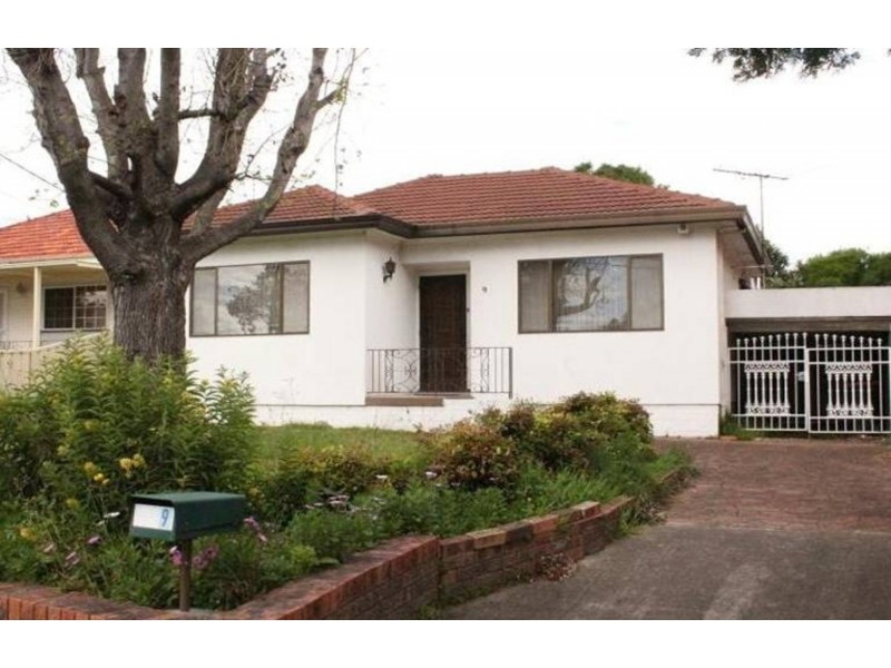 9 Lloyd Avenue, Yagoona NSW 2199