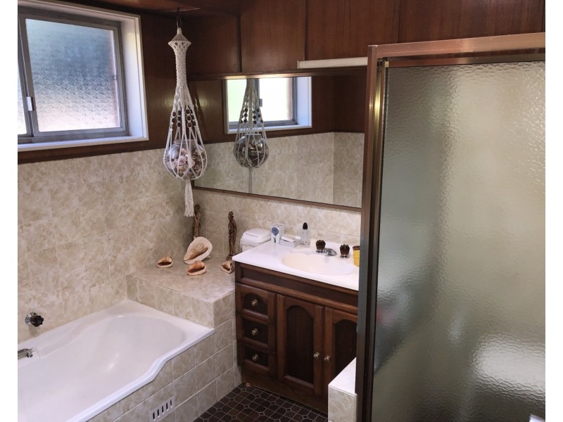 14 Kurrajong Avenue, Georges Hall NSW 2198