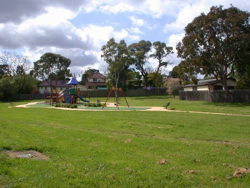 12 Flinders Street, Ermington NSW 2115