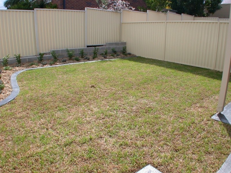 1/23 Bennetts Road East, Dundas NSW 2117