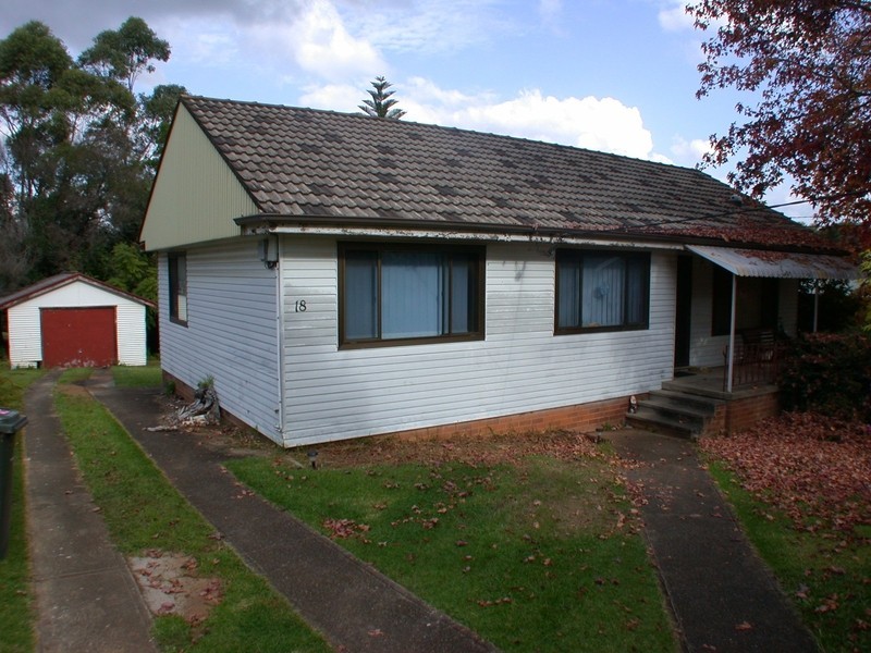 18 Maple Crescent, Ermington NSW 2115