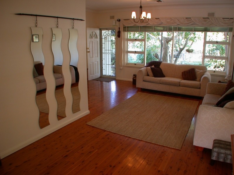 65 Hughes Avenue, Ermington NSW 2115