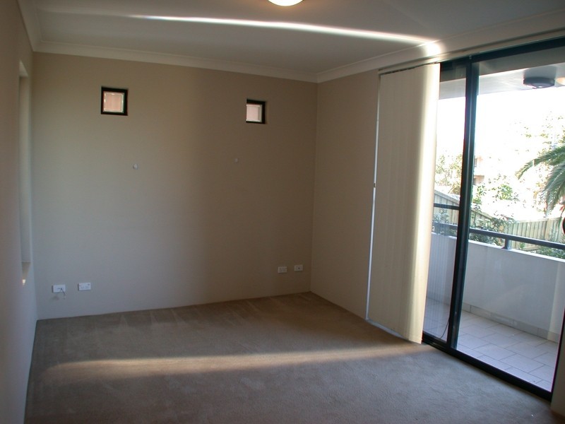 2/5 Calder Road, Dundas NSW 2117