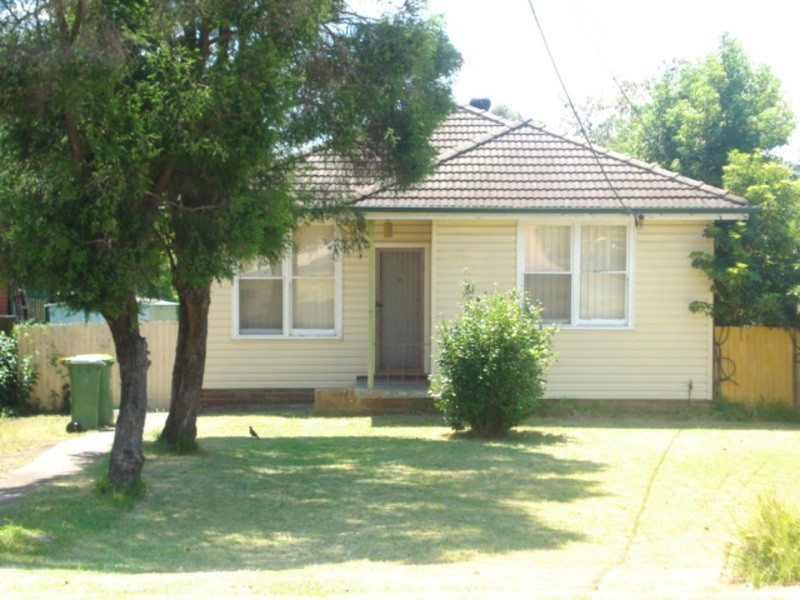 11 Boyle Street, Ermington NSW 2115