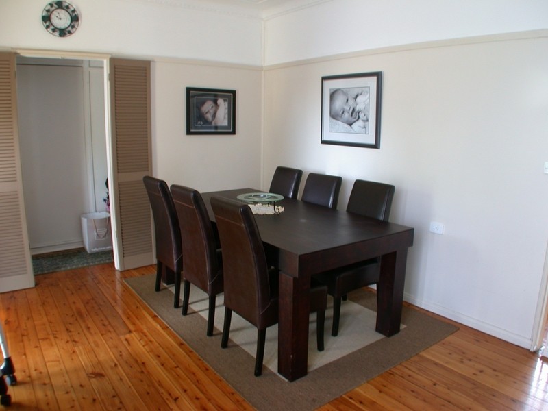 24 Lindsay Avenue, Ermington NSW 2115