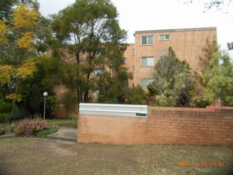 16/4 SHERBROOKE Road, Meadowbank NSW 2114