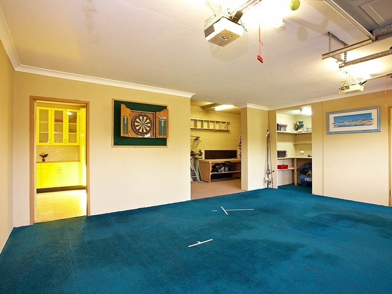 1 Brooker Avenue, Oatlands NSW 2117