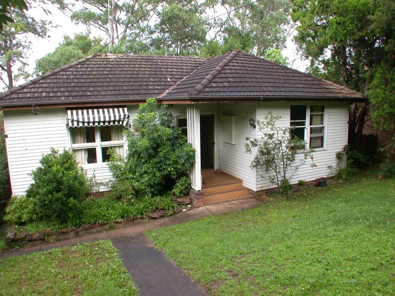 4 Manning Parade, Dundas NSW 2117