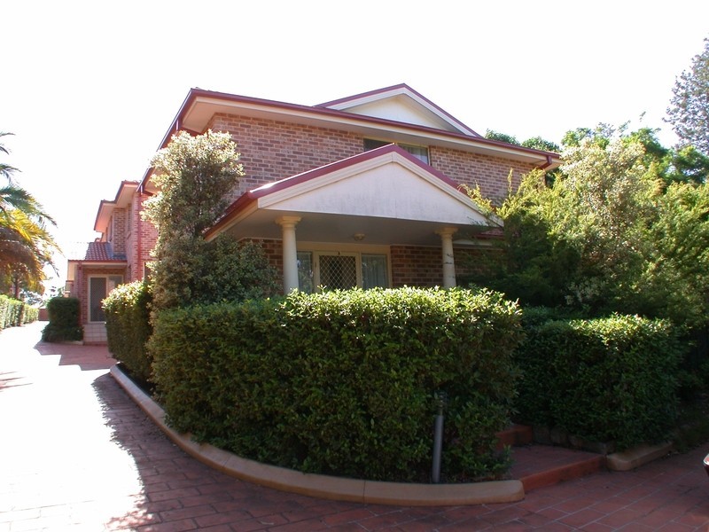 8/8 Elonera Street, Rydalmere NSW 2116