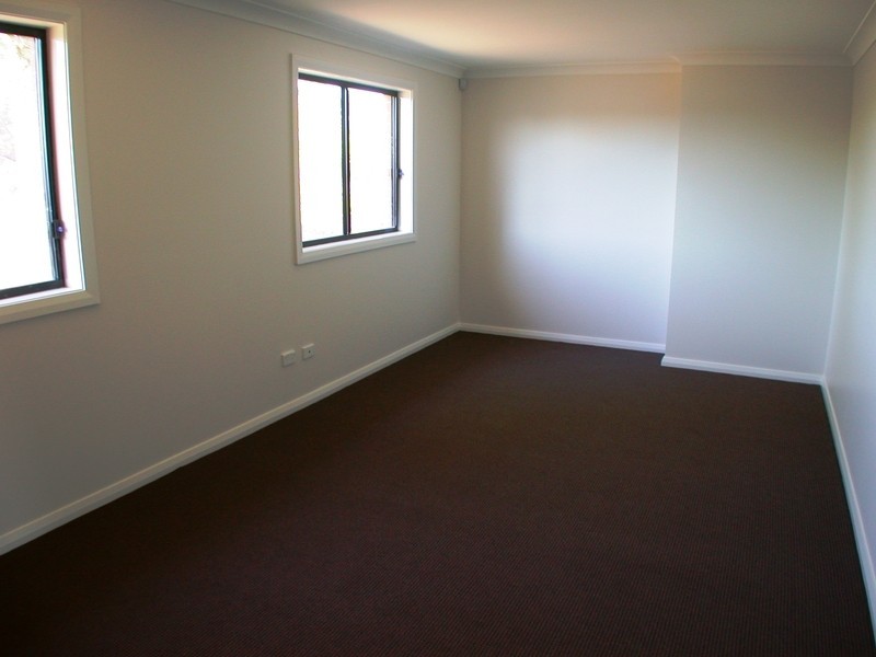 4a Linden Grove, Ermington NSW 2115