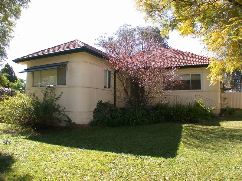 2 Dennis Street, Ermington NSW 2115