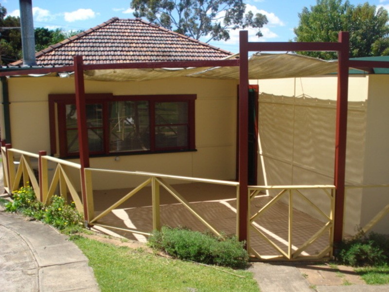 8 Atkins Road, Ermington NSW 2115