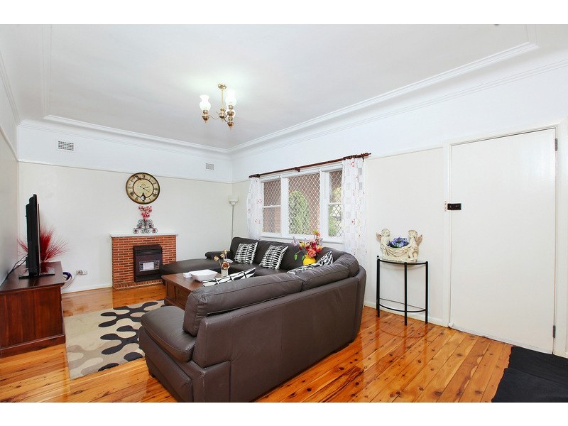 16 Finch Avenue, Rydalmere NSW 2116