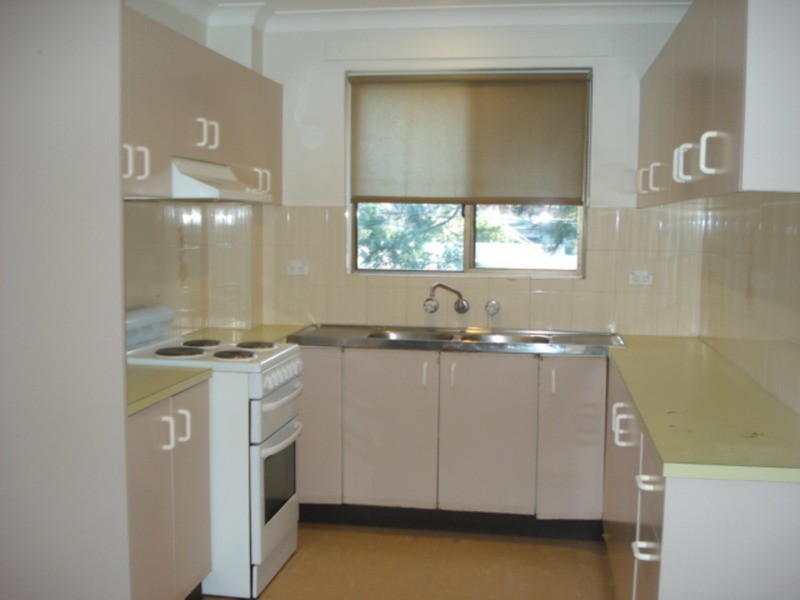 8/17 Hall Street, Auburn NSW 2144