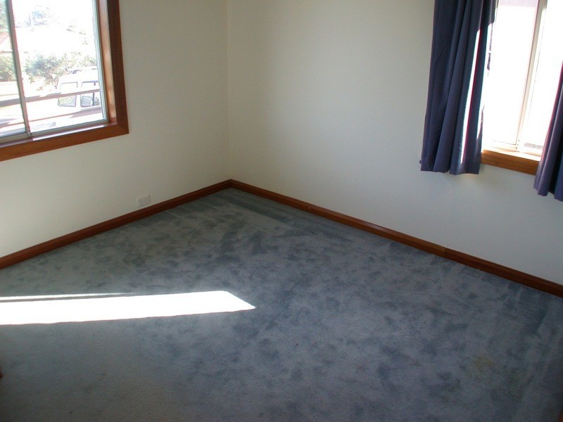 3 Mollison Crescent, Ermington NSW 2115