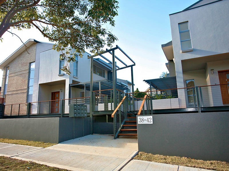 38-42 Cox Crescent, Dundas NSW 2117