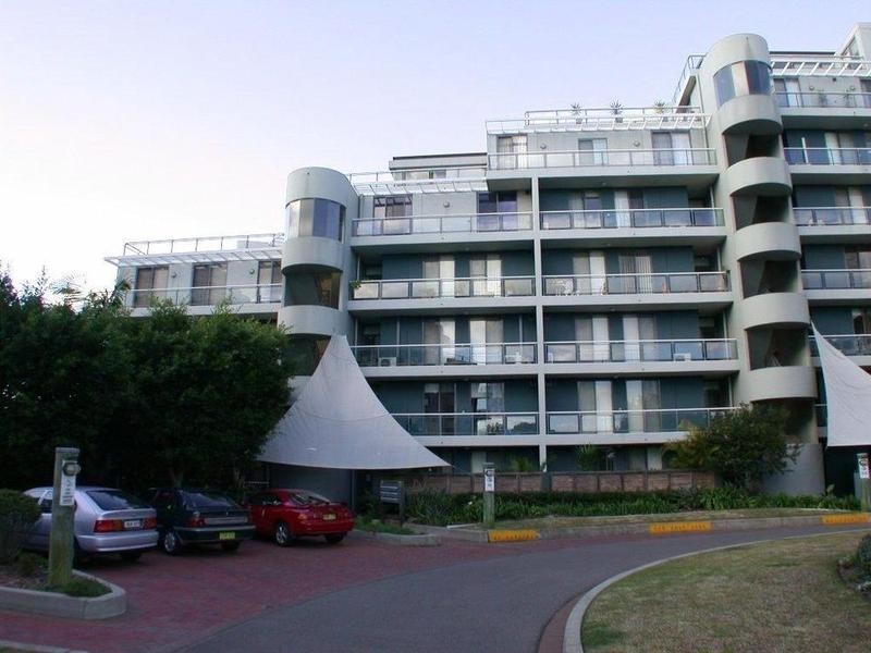 2/29 Bennelong Parkway, Wentworth Point NSW 2127