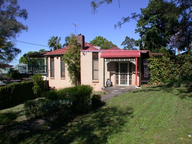 2a Hughes Avenue, Ermington NSW 2115