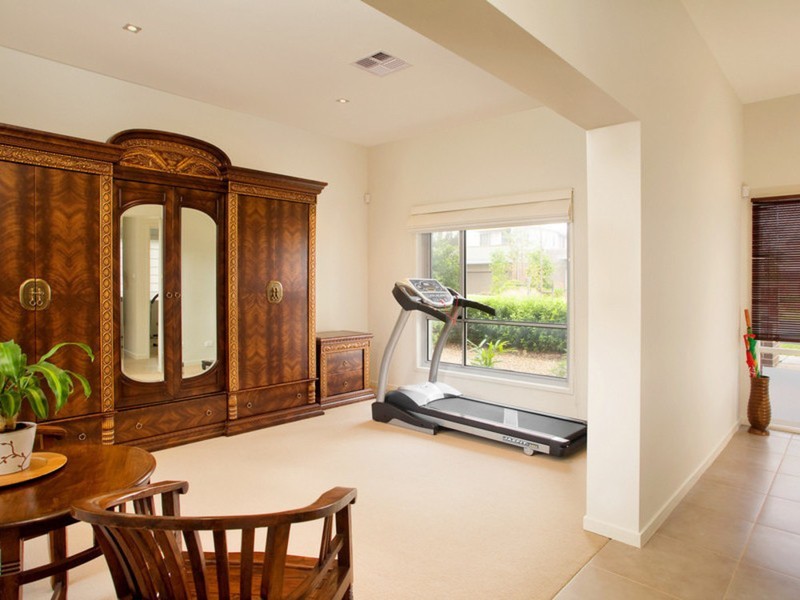 7 Seamist Avenue, Ermington NSW 2115