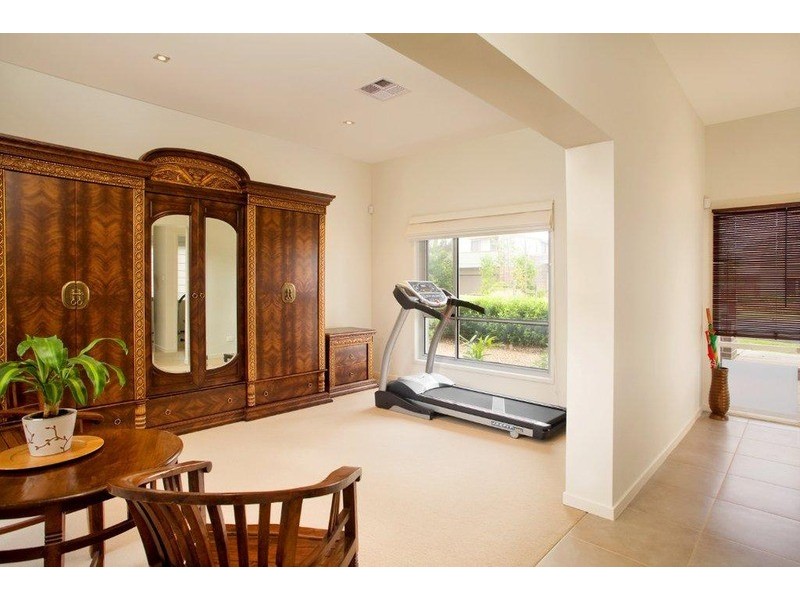 7 Seamist Avenue, Ermington NSW 2115