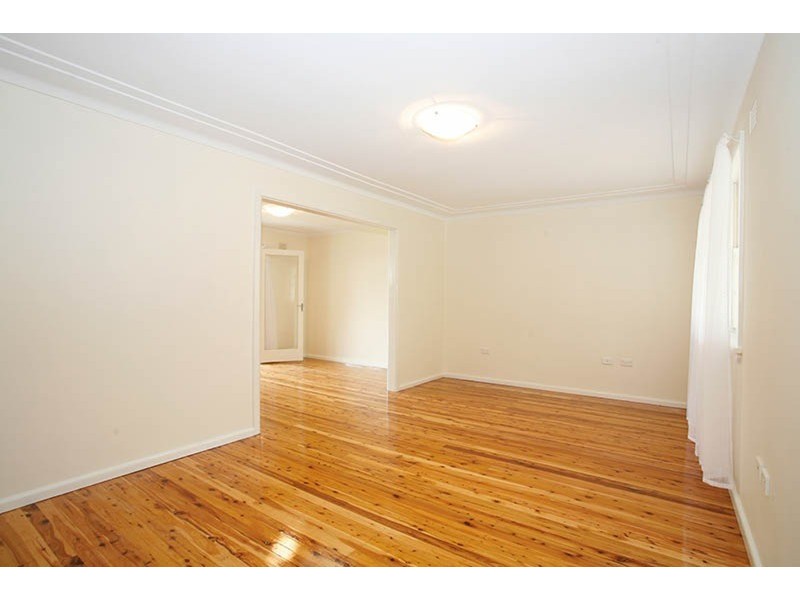 2 Windermere Avenue, Northmead NSW 2152