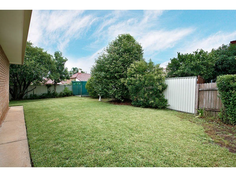 2 Windermere Avenue, Northmead NSW 2152