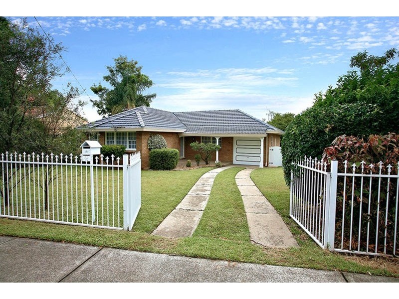 2 Windermere Avenue, Northmead NSW 2152