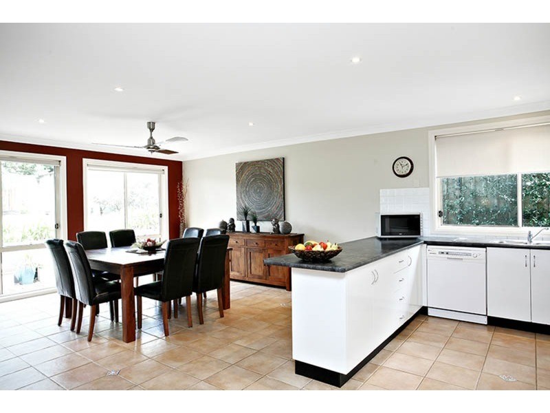 2 Dora Crescent, Dundas NSW 2117