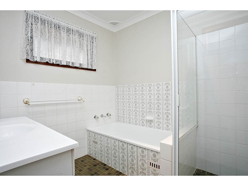 1 Joel Place, Kings Langley NSW 2147