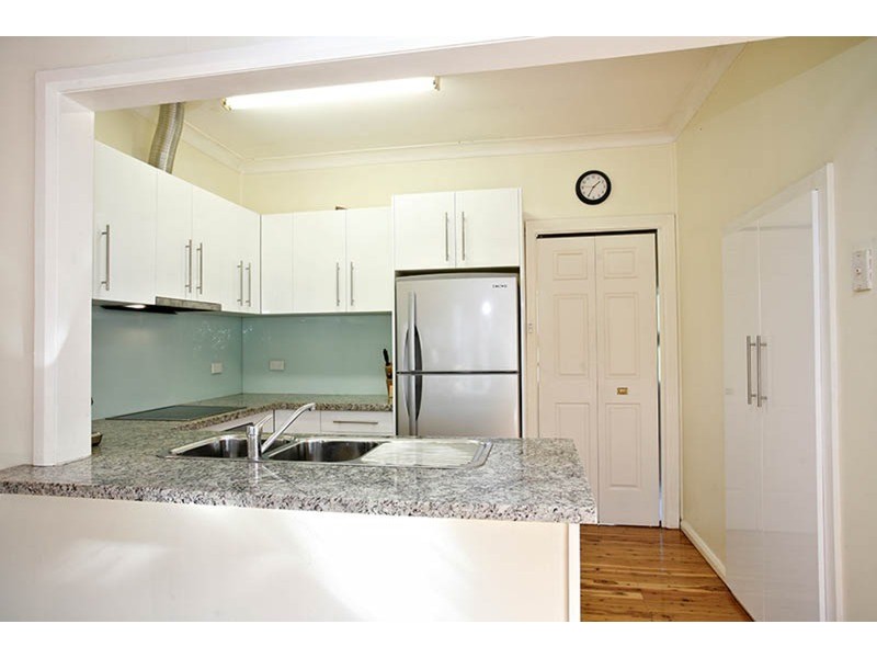 16 Cox Crescent, Dundas Valley NSW 2117