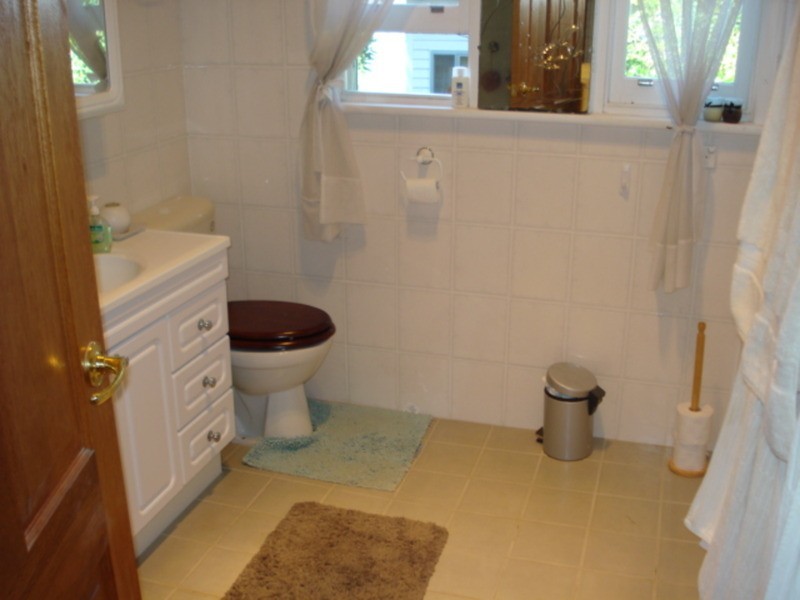 18 Hughes Avenue, Ermington NSW 2115