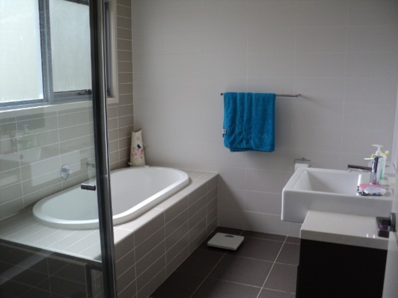 9 Seamist Avenue, Ermington NSW 2115