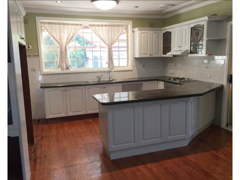 4  Harrow Place, Lansvale NSW 2166