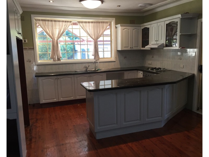 4  Harrow Place, Lansvale NSW 2166