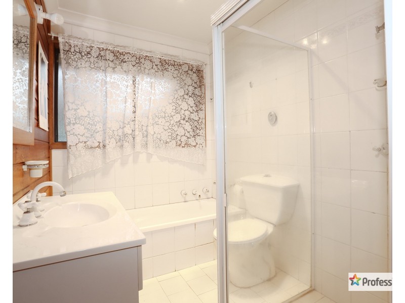 16 Crabb Place, Cabramatta NSW 2166