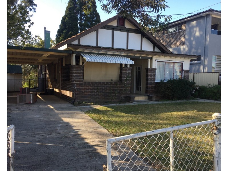 14 Riverview Road, Fairfield NSW 2165