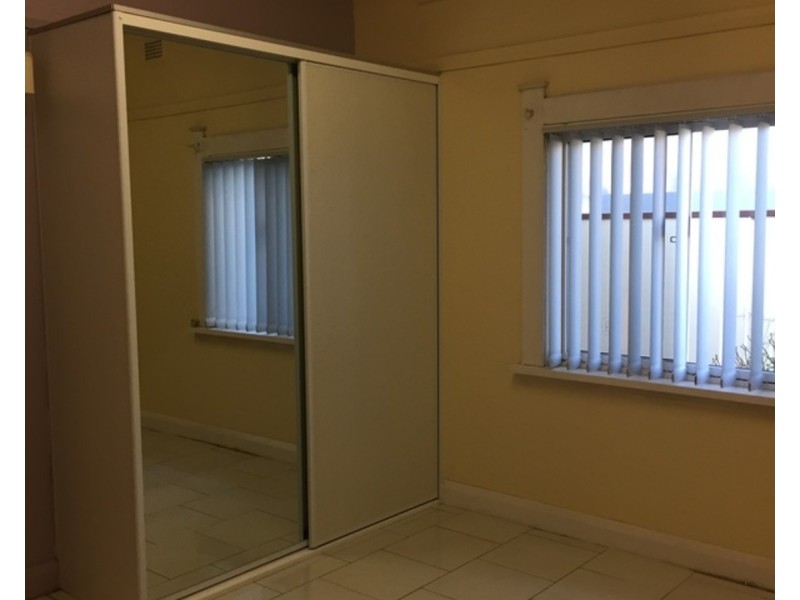 14 Riverview Road, Fairfield NSW 2165