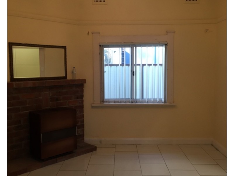 14 Riverview Road, Fairfield NSW 2165