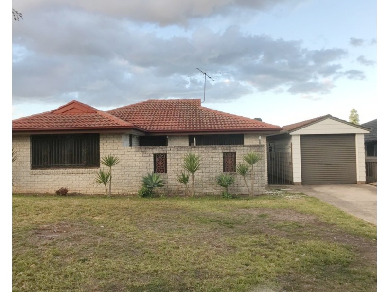 17 Hornet Street, Greenfield Park NSW 2176