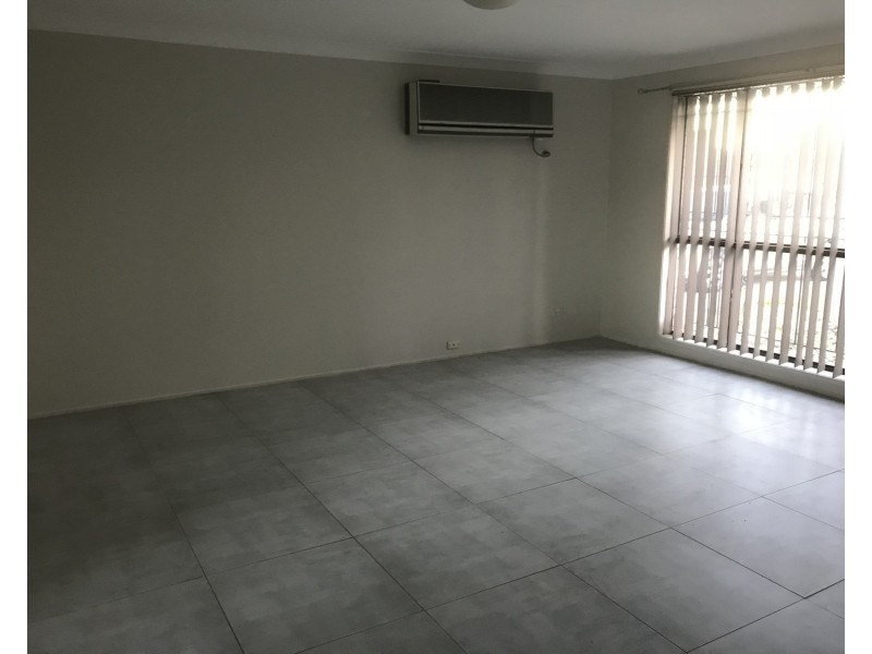 17 Hornet Street, Greenfield Park NSW 2176