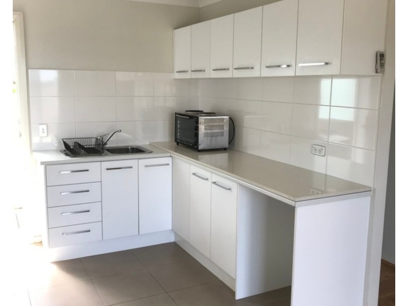 9A Garrett Lane, Middleton Grange NSW 2171