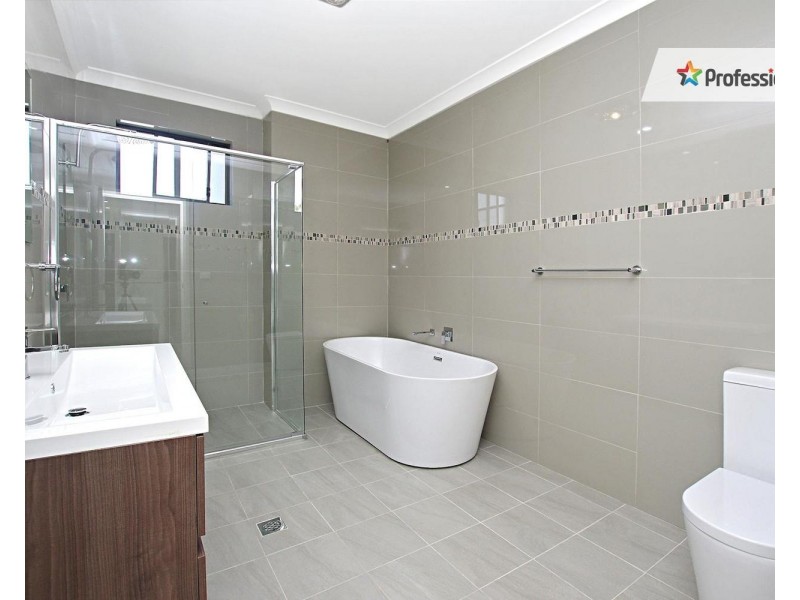 22 Goulburn Place, Wakeley NSW 2176