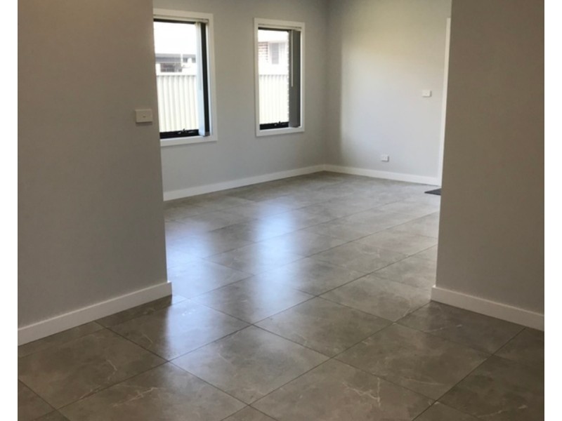 28 Rawlings Street, Oran Park NSW 2570