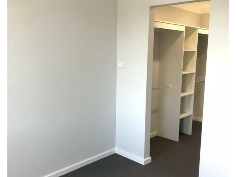 28 Rawlings Street, Oran Park NSW 2570