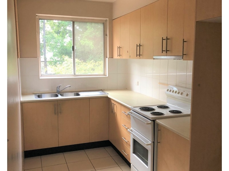 32/127 The Crescent, Fairfield NSW 2165