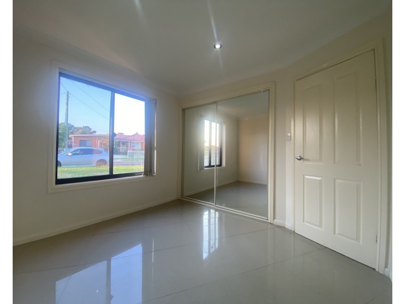 23 Beale Crescent, Fairfield West NSW 2165