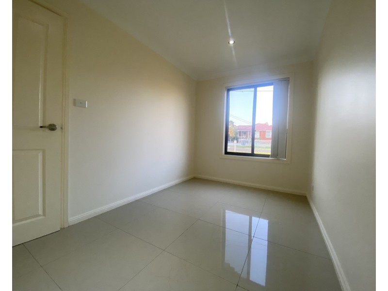 23 Beale Crescent, Fairfield West NSW 2165