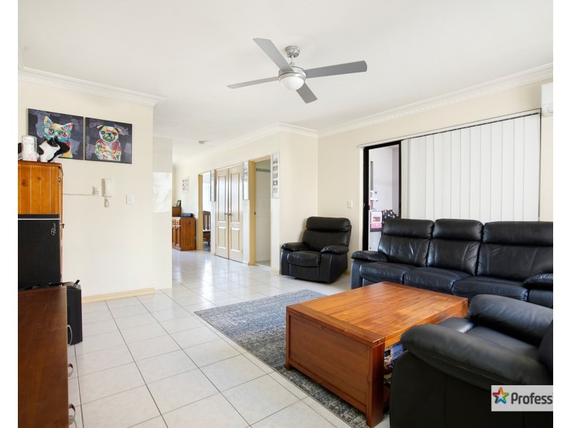 8/2 The Crescent, Fairfield NSW 2165