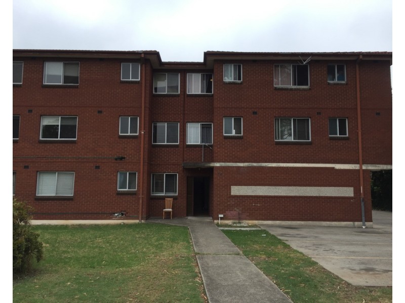 1/76 Sackville Street, Fairfield NSW 2165